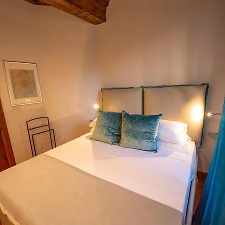 Anna Trevi 52 Luxury Rome