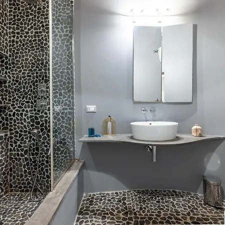 Apartment Modern In Campo De Fiori Rome