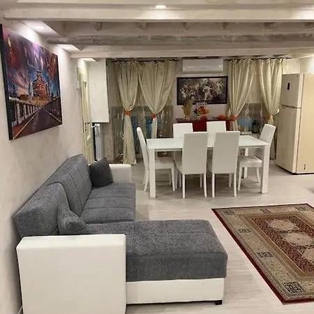 Apartment Historic Center, 800 Meters From The Trevi Fontain Rome