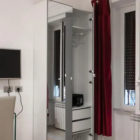Vatican Grand Bed & Breakfast 2*