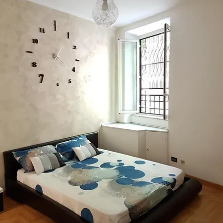 Navona's Flat Alley Apartment Rome