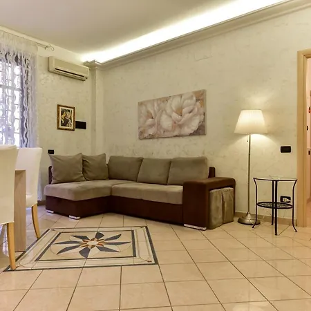 Apartment Classic In Re Di Near The Metro