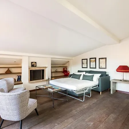 Bright And Comfy Terraced In Trastevere Appartement