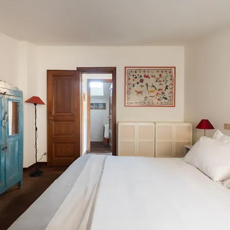 Bright And Comfy Terraced In Trastevere Rome