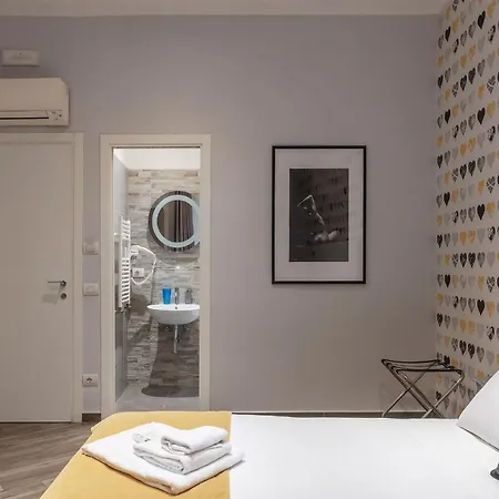 Apartment Frattina 2 - Fromhometorome