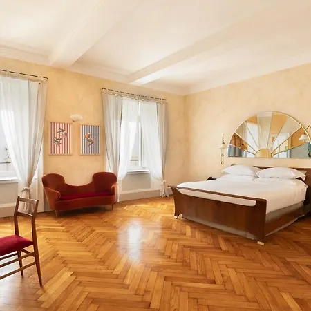 Casa Madama, A Burghesius Home * Roma