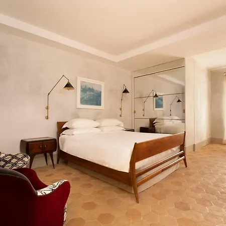 Casa Madama, A Burghesius Home * Roma