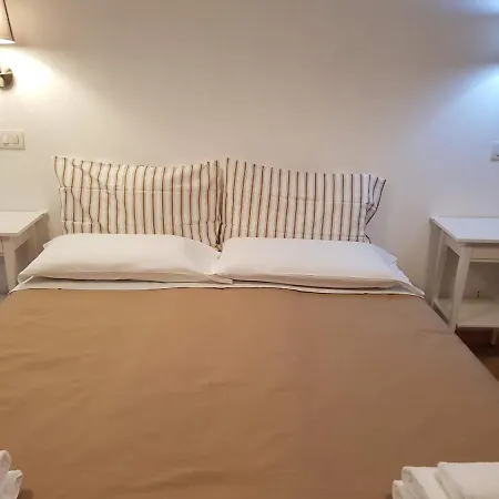 Gulliver's Guest house 2*