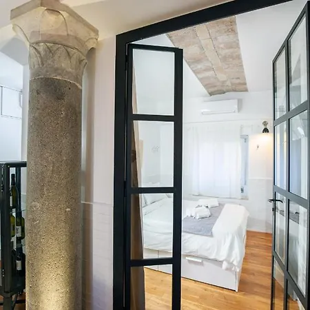 Lovely And Modern Flat Near The Colosseum Roma