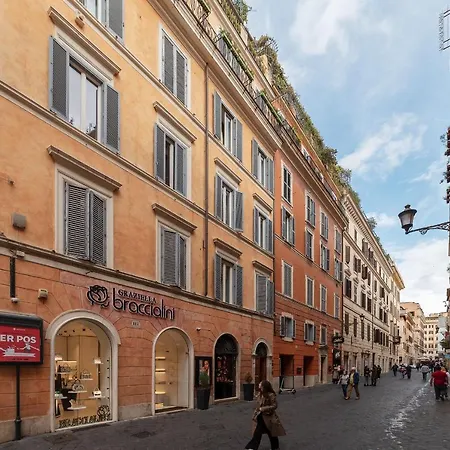 Apartment Frattina 2 - Fromhometorome Rome