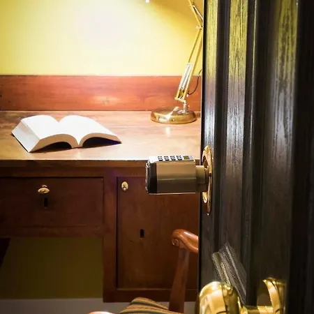 Apartment Vis Romae Luxury Rome