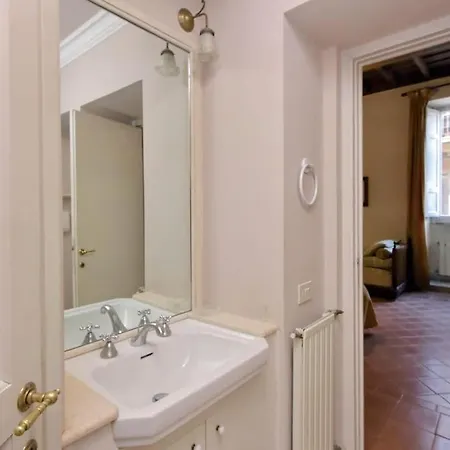 Navona Elegant Two Bedroom Roma