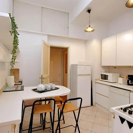 Navona Elegant Two Bedroom Apartment *