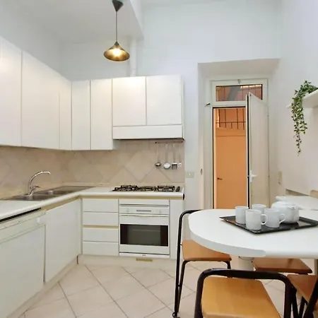 Navona Elegant Two Bedroom Appartamento