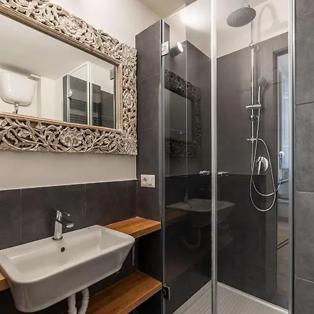 Apartment Castro Pretorio *