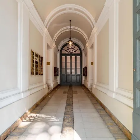 Castro Pretorio Apartment Rome
