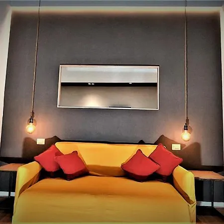 Tribvni Plebis Apartament *