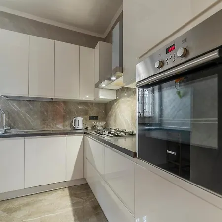 Piazzale Clodio Large Apartment *