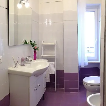 Holiday Home Roma Apartment