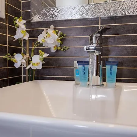 Apartment Girolamo's Jacuzzi Place Rome