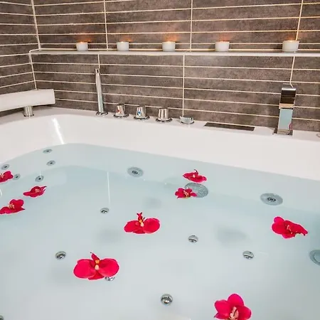 Apartment Girolamo's Jacuzzi Place
