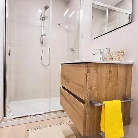 Apartment Casa Volsci, 2 2 Bagni, Centro