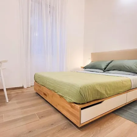 Casa Volsci, 2 2 Bagni, Centro Apartment *