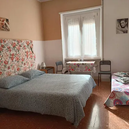 Affittacamere Vicino Stazione Trastevere. Maison d'hôtes