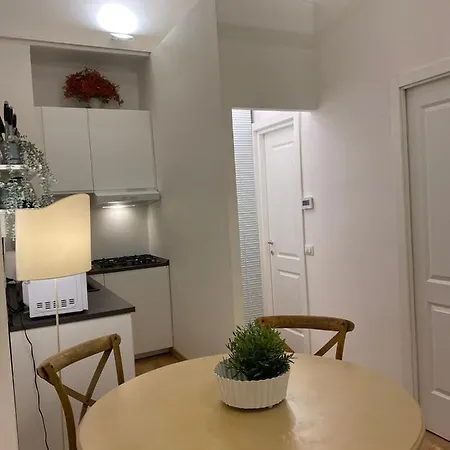 Apartment Domus Alfieri Al Colosseo