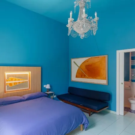 Tarshito Gallery House * רומא