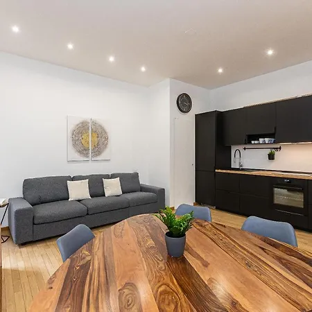 Apartment Augusto Imperatore By In *