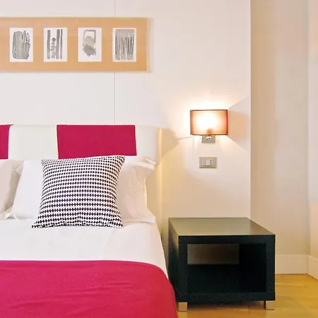 Adamas Luxury 501 Apartment