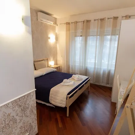 Aurelio Deluxe Guest house