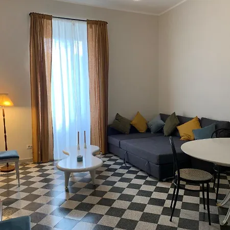 Guest house Santa Monica Townhouse 2*