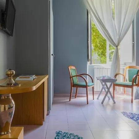 בית הארחה Tarshito Gallery House *