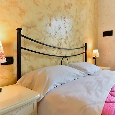 Apartment Classic In Re Di Near The Metro