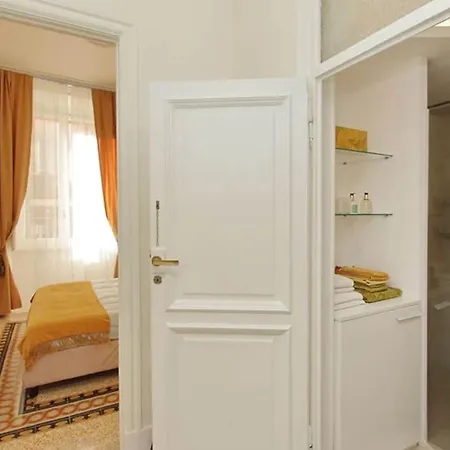 Elegant In The Heart Of Rome-navona Area Apartment