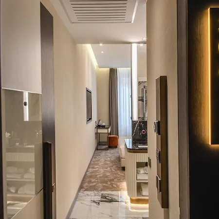 Cc Palace Hotel 4*