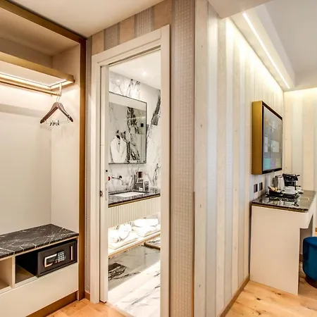 Cc Palace 4* Roma
