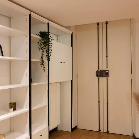 The Rent - Modern One-bedroom In Trastevere * Rom