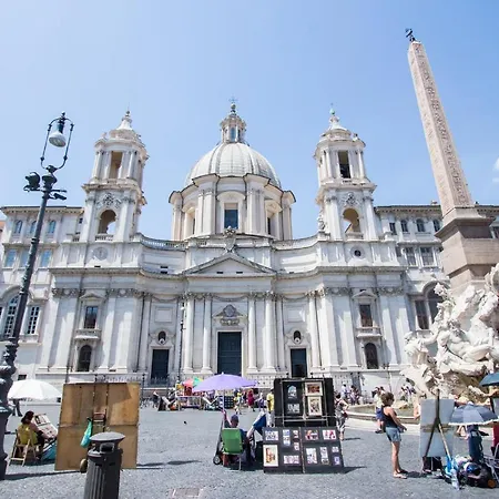 Sunny Navona Square Appartamento *