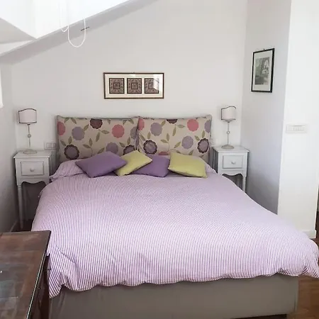 Lovely Independent Mini-apartment In Rome