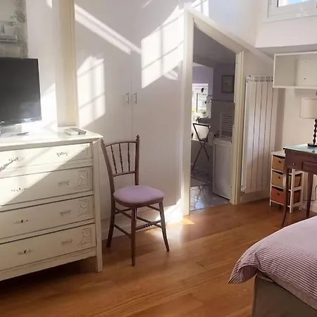 Lovely Independent Mini-apartment In Roma