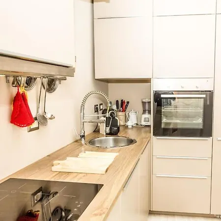 Raphi's Flat In Trastevere - The Heart Of * Rome