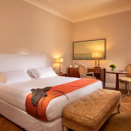 Mozart Hotel 4*