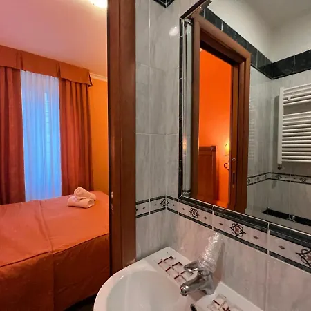Baltik Hotel 2*