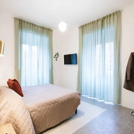 Apartment Vis Romae Luxury Rome