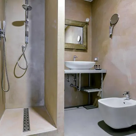 Capo D'africa 30 - Colosseo Guest house 3*