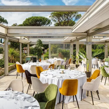 - Eur Parco Dei Medici By Ihg Hotel 4*