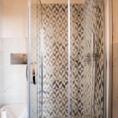 Colosseum Apartment *